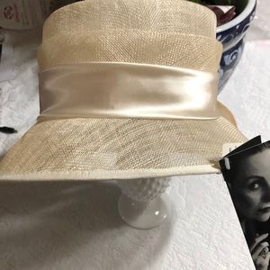 Vintage Patricia Underwood Buckgham Abbey hat